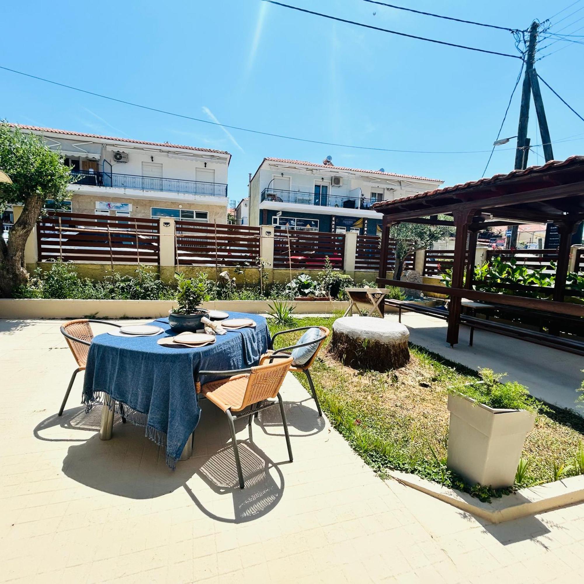 Next To The Beach Apartments Офринио Экстерьер фото